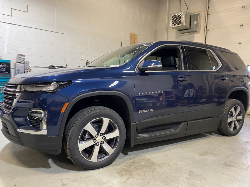 2023 Chevrolet Traverse 3LT with Braun Traverse wheelchair conversion