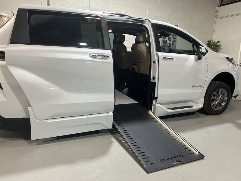 2024 Toyota Sienna XLE with Braun Rampvan Power Fold Ramp System